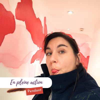 Coulée d’encre décorative réalisée par un peintre en décor, Atelier du Pan Bleu en Normandie