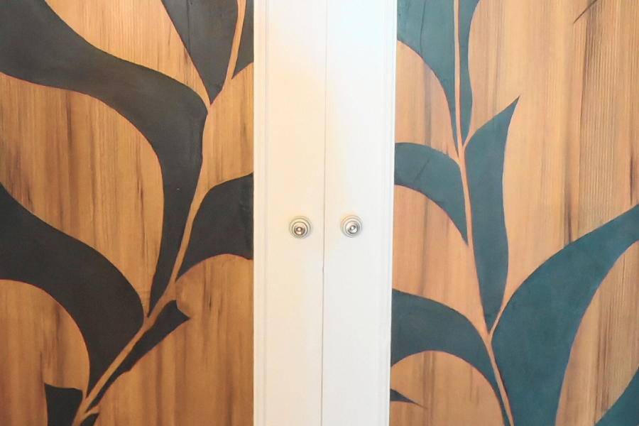 Décor sur mesure pour couloir d'appartement sur Caen, décor peint sur mesure normandie